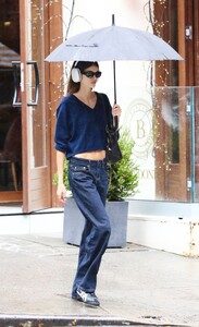 step-into-fall-with-kaia-gerber-s-must-have-sneakers-4.jpg