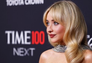 time100next-gala-24-carpet_003.jpg