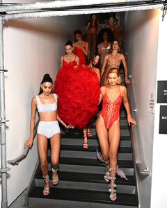 victoriassecretbrasil posts 2024-10-16 18.30 DBMRhWDuhRW_11_11 463261553_2635274340001679_5168608651623853677_n.webp