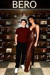 zendaya-at-bero-launch-event-hosted-by-tom-holland-in-new-york-city-10-24-2024-2.jpg