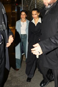 zoe-kravitz-leaves-snl-dinner-party-at-zuma-in-new-york-04-01-2024-1.jpg