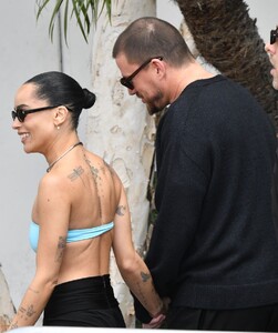 zoe-kravitz-out-in-hollywood-03-12-2024-2.jpg
