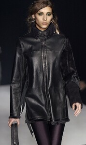 zulfiya f03bikkembergs-3b.jpg