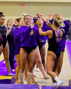 [2024.10.28] lsugym_464754756_18466154758049700_5841724881482908513_n.jpg