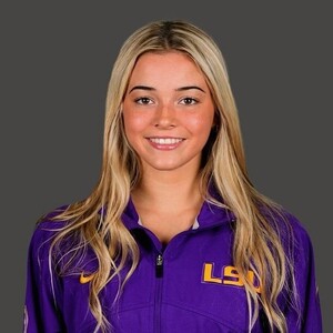 [2024.11.05] livvydunne_465774234_874332491147226_4214680434177791878_n.jpg