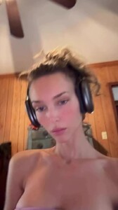 [2024.11.05] rachelc00k_AD446EC11A89F6BF1C0083B511650E8B_video_dashinit.jpg