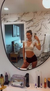 [2024.11.09] rachelc00k_9A4D0B18C3FBFED9D27B1BCB8632B09C_video_dashinit.jpg