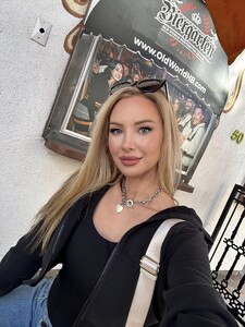 [2024.11.10] 466351687_1125439542276500_4359414424983409685_n.jpg