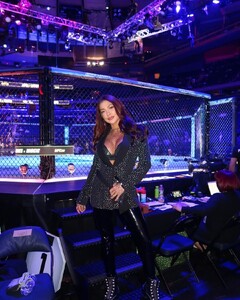 [2024.11.17] ariannyceleste_467346728_18473776873023607_5531418312944566018_n.jpg