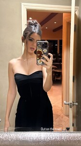 [2024.11.19] victoriajustice_467597592_1611762239717026_3834169235085238012_n.jpg