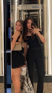 [2024.11.20] haileygrice_467695555_565848559719734_8405362922239273788_n.jpg