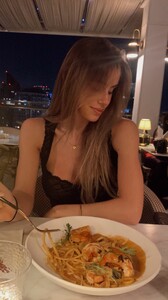 [2024.11.20] haileygrice_467814298_1249339092776873_2852213394148680000_n.jpg