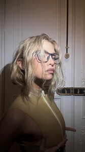 [2024.11.23] stellamaxwell_468127722_1470681440260205_7376560298878356601_n.jpg