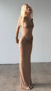 [2024.11.24] helsastudio_468409987_1987318088426852_2899060329626591628_n.jpg