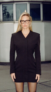 [2024.11.25] carolinalemkeberlin.il_467984689_2205268376525739_6025388978955399616_n.jpg