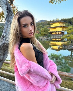 [2024.11.25] lizakovalenkoo_468458771_360599403781756_9025191262550542342_n.jpg