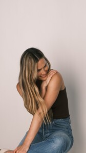 [2024.11.26] barrefaeli_s468226023_18475226059041153_835932304888507506_n.jpg