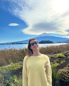 [2024.11.27] lizakovalenkoo_468728715_1803872297051659_3236331959981011214_n.jpg