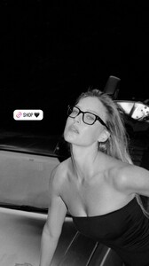 [2024.11.11] carolinalemkeberlin.il_466067999_18470260840044273_400656009987837879_n.jpg