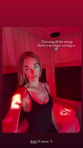 [2024.11.11] elizabethcturner_AQOZi.jpg