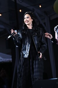 536486478_demi-14.jpg