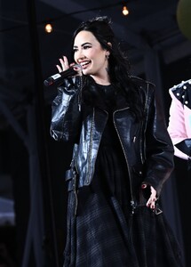 536486481_demi-15.jpg