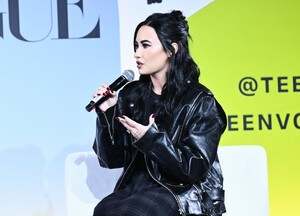 536486499_demi-21.jpg