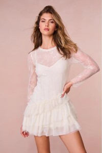 AMBERLEIGH-DRESS-IVORY-D2520-2226-040.jpg