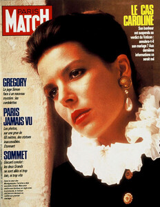 Caroline Grimaldi-Paris Match-França.jpg