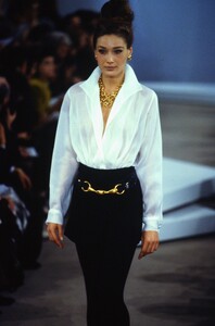 DonnaKaranSS19914.thumb.jpg.063ccafff1e17d52874447a3b873e524.jpg
