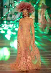 ELIESAAB_1001Seasons_LOOK13_1296x.jpg