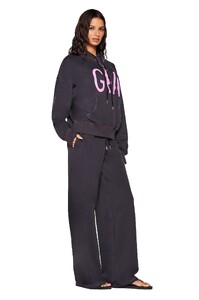 GIA16704_SPENCER_HOODIE_BLACK_3_fe9eeae7-00bf-4172-9ba7-b86d59d80ec8.jpg