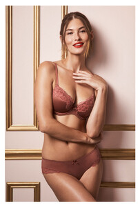 Grace Elizabeth - Victoria's Secret [2024.11.24] Email.jpg