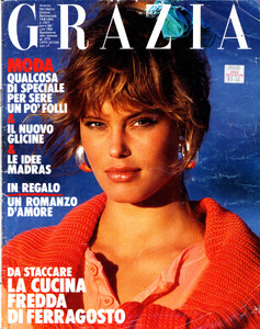 GraziaIT180885no2321coverReneeSimonsen.thumb.jpg.7b9b70707af77cf4995d61a2c5e70043.jpg