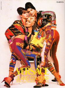 HBDe0991_13Versace.thumb.jpg.90cfe0dbbd78898661a3ada0dd04b2e2.jpg
