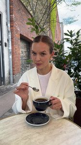 Josephine Skriver - TikTok 93.jpg