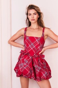 RUELLE-DRESS-CHEERY-RED-D2561-2259-015.jpg