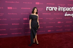 Selena-Gomez---Second-Annual-Rare-Impact-Fund-Benefit-in-Los-Angeles-38.jpg