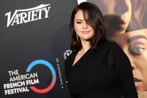 Selena-Gomez---The-French-American-Film-Festival-premiere-of-Emilia-Perez-in-LA-09.jpg