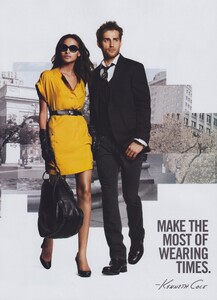 Tsiolis_Kenneth_Cole_Fall_Winter_2009_10_02.thumb.jpeg.88c1e89bf857027c76dd38104e0feb56.jpeg