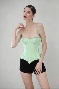 corset-vert-organza-cleves-cadolle(1)kk.thumb.jpg.6b21a497aa8c932a282dbd94ad370c37.jpg