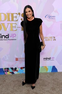 demi-moore-at-20th-anniversary-of-the-goldie-hawn-foundation-and-mindup-in-los-angeles-09-27-2024-1.jpg
