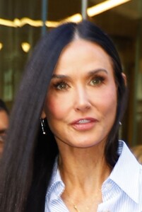 demi-moore-leaves-a-q-a-session-in-new-york-09-11-2024-0.jpg