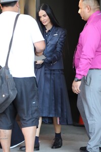 demi-moore-out-promotes-the-substance-in-los-angeles-10-24-2024-3.jpg