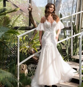 diana_bride_official_449130765_18328581895124902_5870329702535061286_n (1).jpg