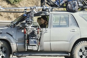 jennifer-garner-films-driving-scene-on-pacific-coast-highway-11-18-2024-4.jpg