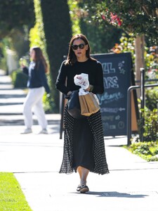 jennifer-garner-leaves-united-methodist-church-in-los-angeles-11-10-2024-1.jpg