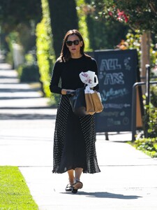 jennifer-garner-leaves-united-methodist-church-in-los-angeles-11-10-2024-6.jpg