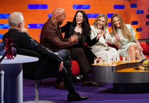jennifer-lopez-at-graham-norton-show-11-08-2024-1.jpg