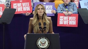 jennifer-lopez-speak-at-kamala-harris-rally-in-las-vegas-10-31-2024-3.jpg